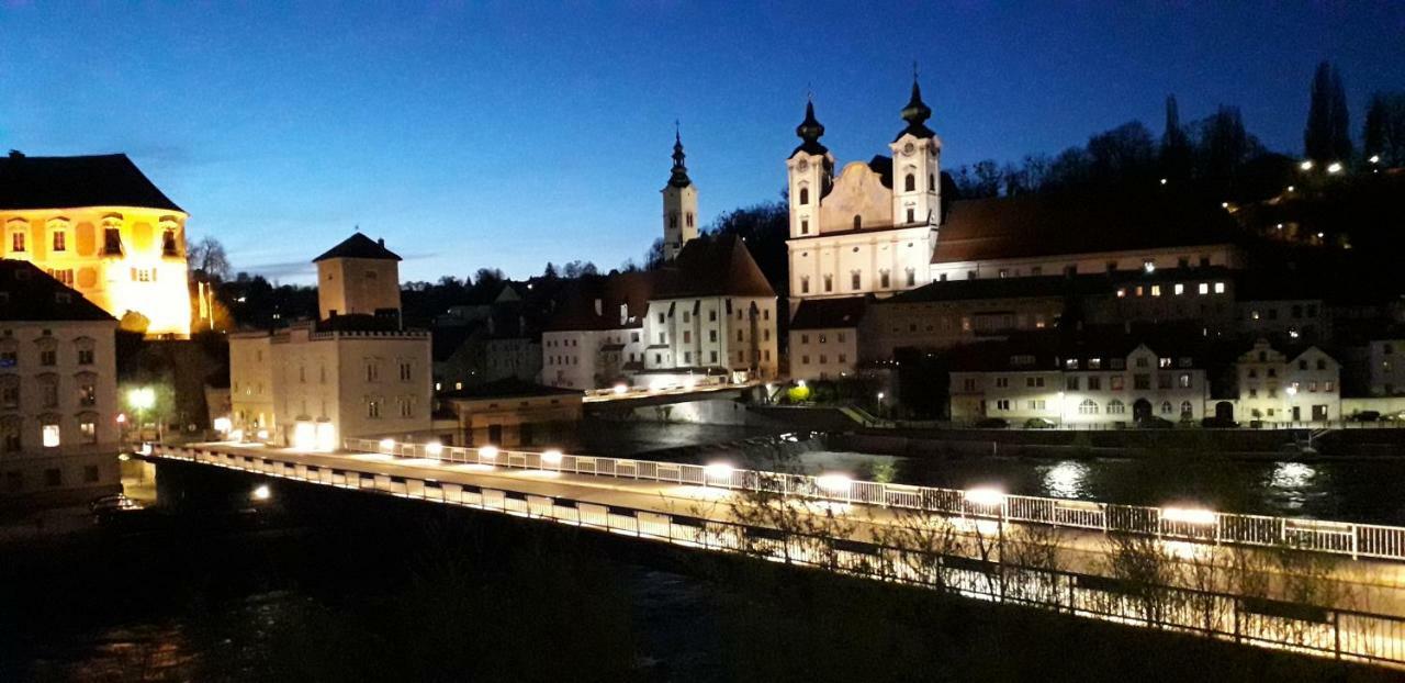 Apartment Ap 1 Im Zentrum Steyr, Bestrooms Eu Zewnętrze zdjęcie